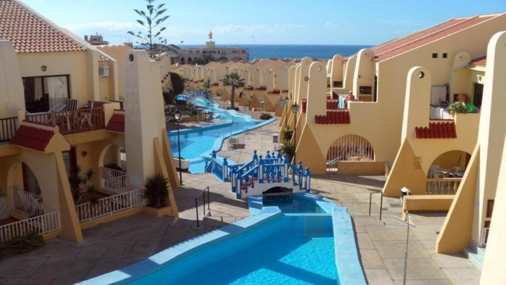 Luminoso Y Con Airco - D4 - Frente A La Piscina En Mareverde Costa Adeje (Tenerife)