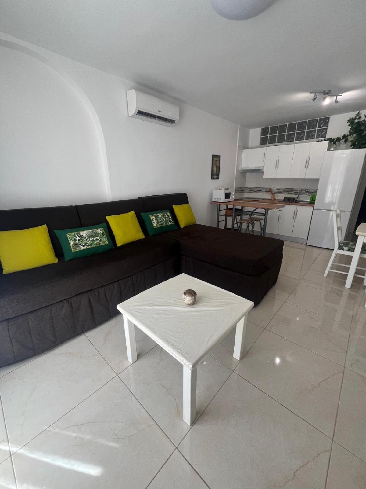 Appartement Luminoso Y Con Airco - D4 - Frente A La Piscina En Mareverde Costa Adeje (Tenerife)
